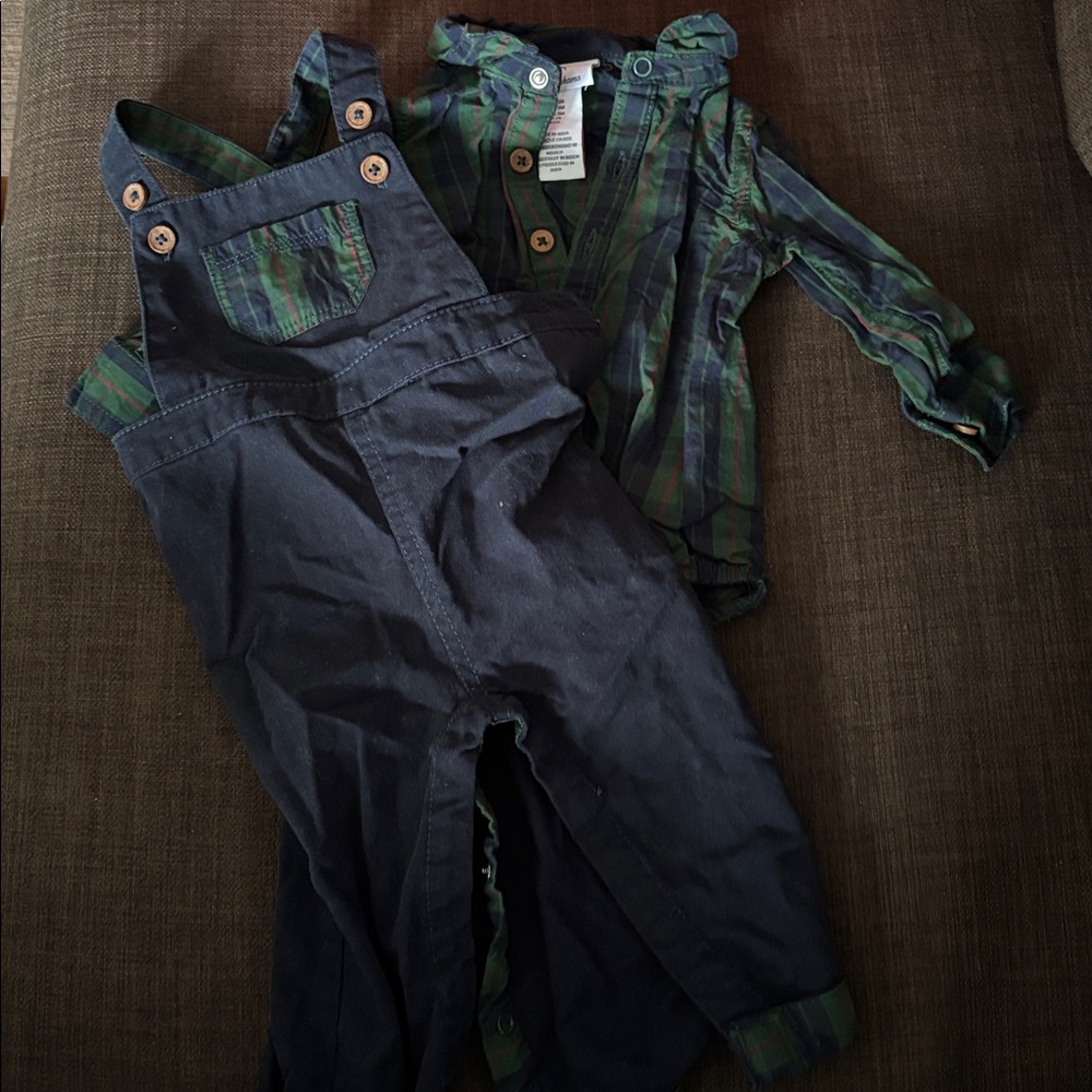 ❤️6-9M Tommy Bahama Onesie And Coverall Set